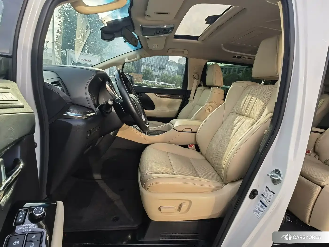 Toyota Elfa id 4685918 из Китая 9