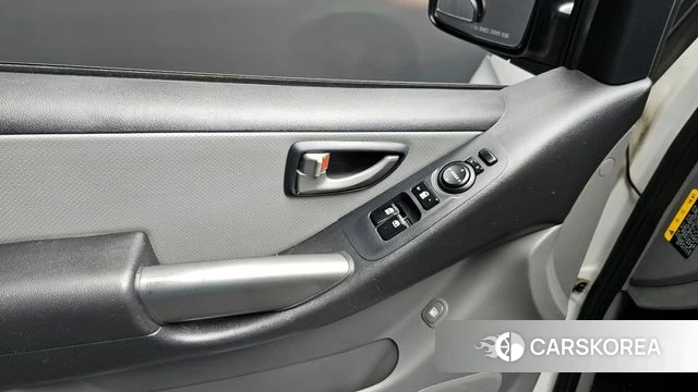 Hyundai The New Grand Starex id 3853594 из Кореи 9