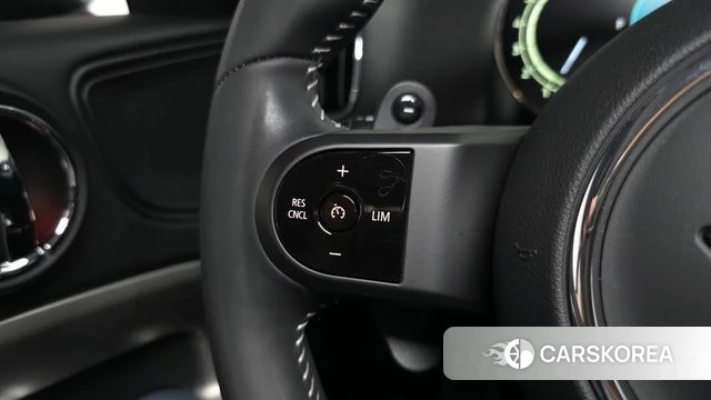 Mini Cooper S Countryman id 4566418 из Кореи 9