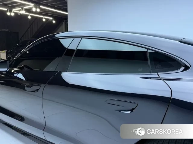 Porsche Taycan id 3063516 из Кореи 9