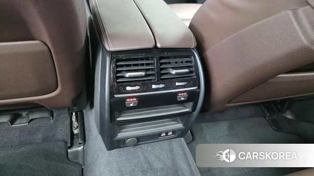 BMW 5 Series (G30) id 4662429 из Кореи 9