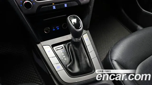 Hyundai Avante AD id 2654410 из Кореи 9