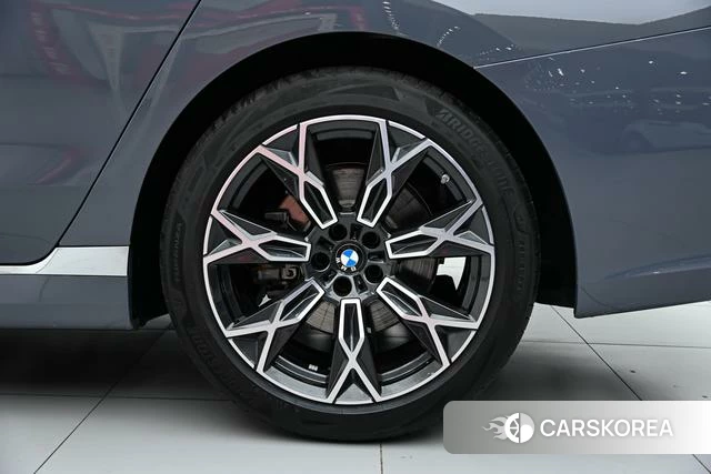 BMW 7 series id 4291372 из Китая 9