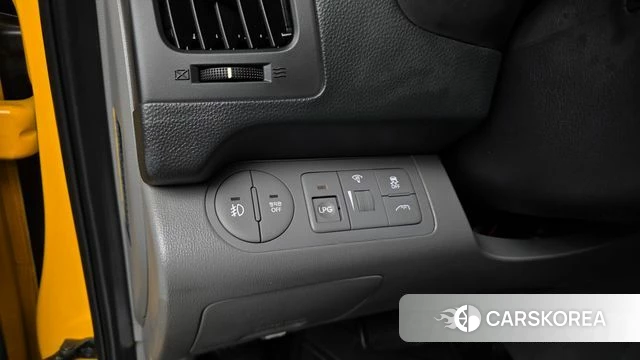 Hyundai The New Grand Starex id 4895618 из Кореи 9