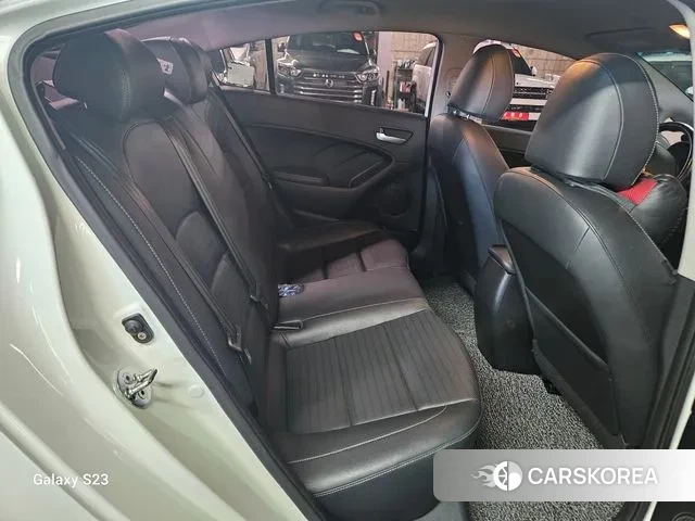 Kia The New K3 id 3399259 из Кореи 9