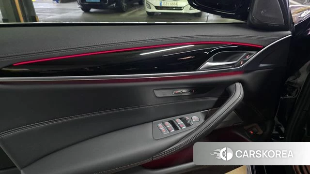 BMW 5 Series (G30) id 3806075 из Кореи 9