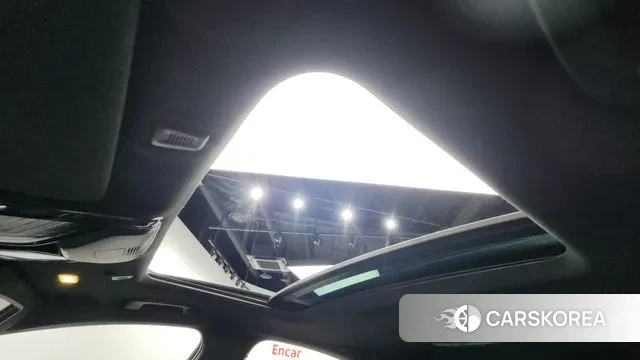 BMW 5 Series (G30) id 3438838 из Кореи 9