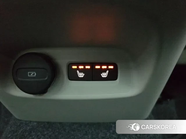 Volvo XC40 id 3775892 из Кореи 9