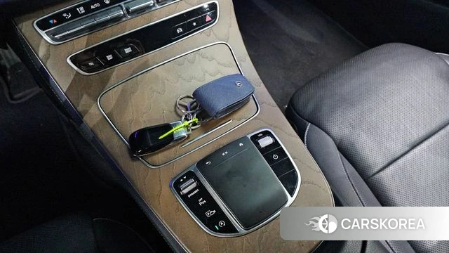 Mercedes-Benz E-Class W213 id 4361873 из Кореи 9