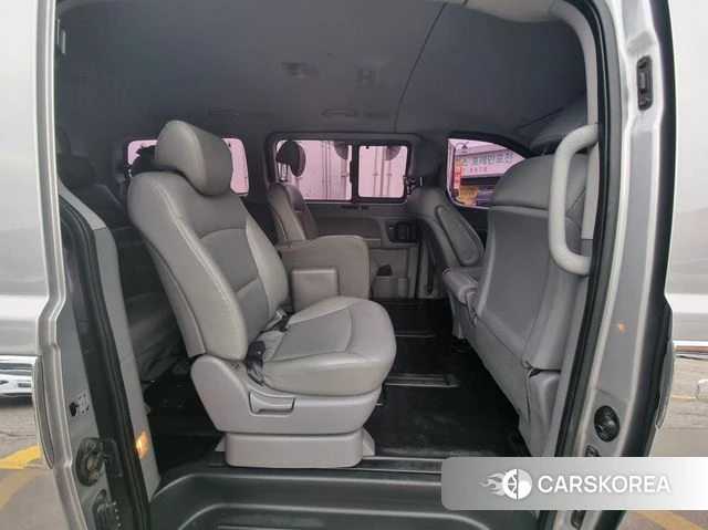 Hyundai The New Grand Starex id 4225803 из Кореи 9