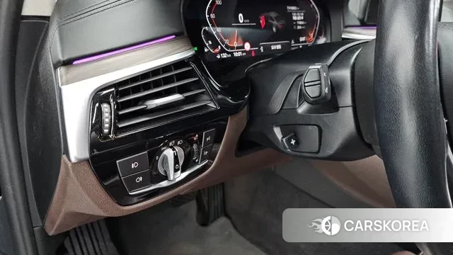 BMW 5 Series (G30) id 3772200 из Кореи 9