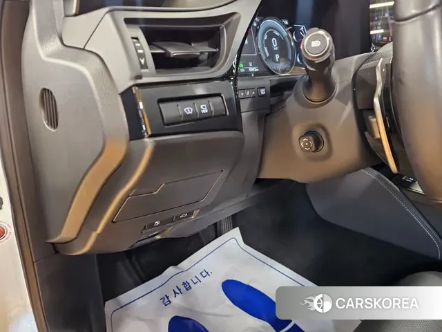 Lexus ES300h 7th generation id 3731924 из Кореи 9