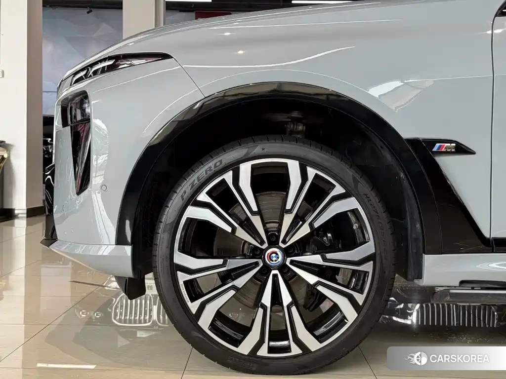 BMW X7 id 4600499 из Китая 9