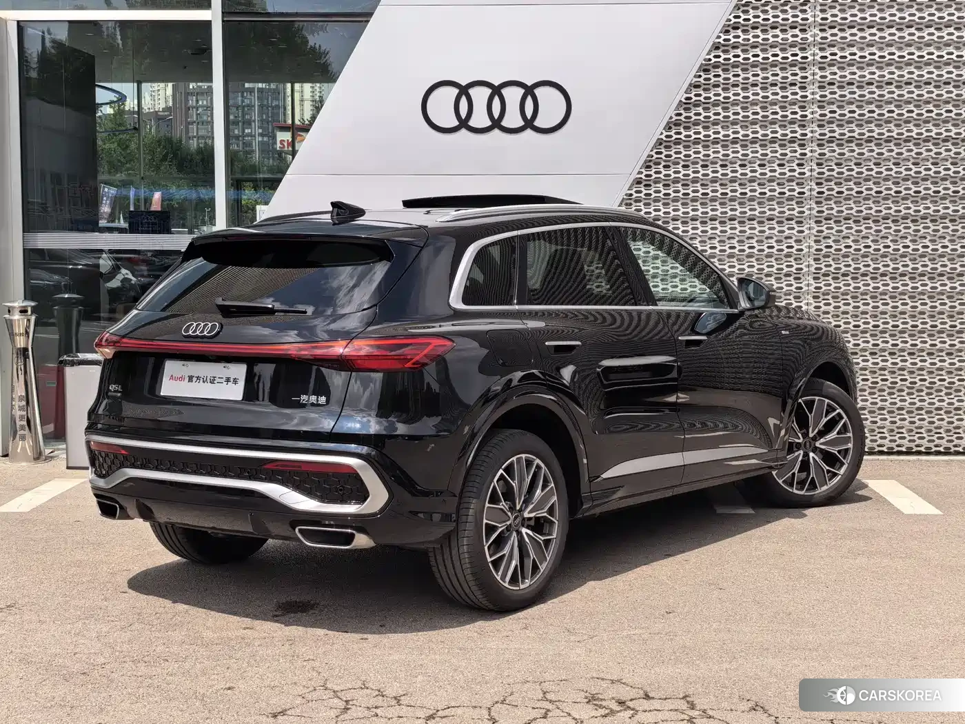 Audi Q5L id 4589487 из Китая 9