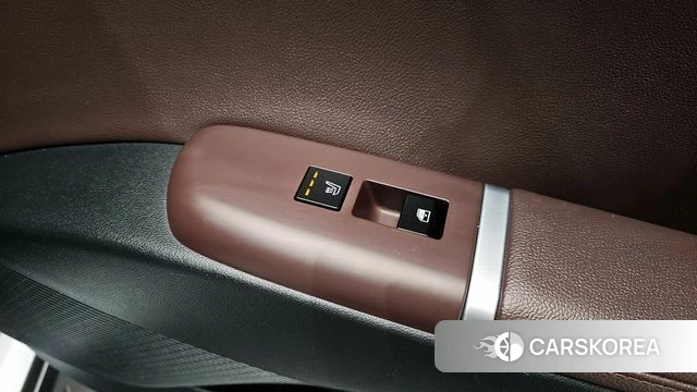 Hyundai Grandeur (GN7) id 3851217 из Кореи 9