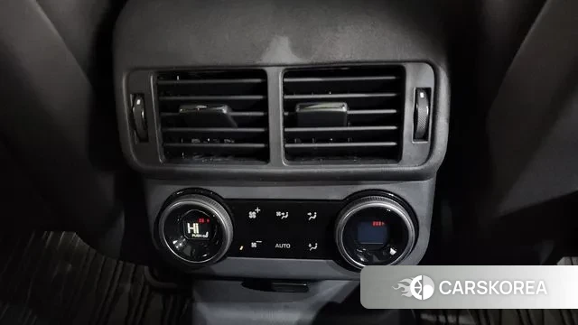 Land Rover Range Rover Velar id 3560219 из Кореи 9