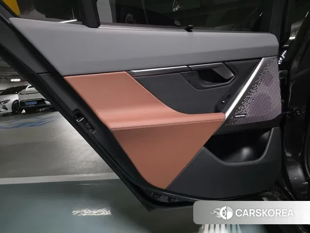 BMW 5 Series (G60) id 3596153 из Кореи 9