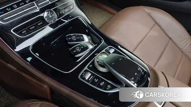 Mercedes-Benz E-Class W213 id 3661714 из Кореи 9