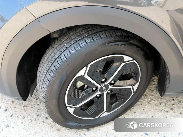 Kia Di Ol Nu Niro id 4692587 из Кореи 9