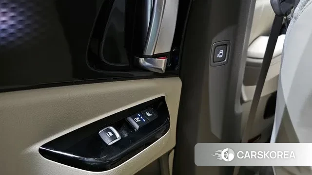 Kia Carnival 4th generation id 3686384 из Кореи 9