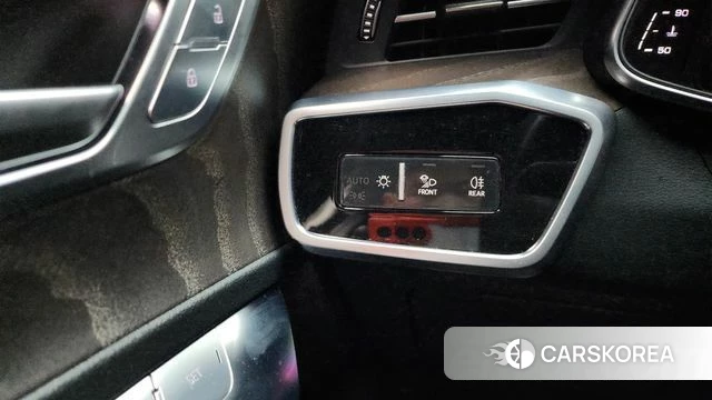 Audi A6 (C8) id 4303201 из Кореи 9