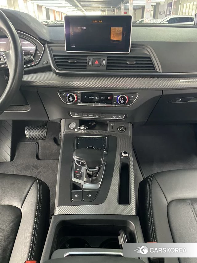 Audi Q5L id 4238265 из Китая 9