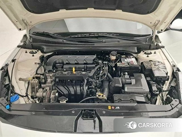 Hyundai Avante Hybrid (CN7) id 3922790 из Кореи 9