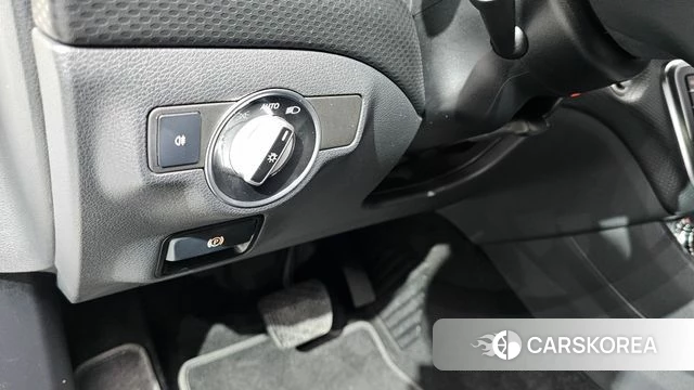 Mercedes-Benz A-Class W176 id 4424952 из Кореи 9