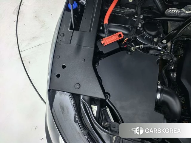 Audi Q5L id 4263987 из Китая 9