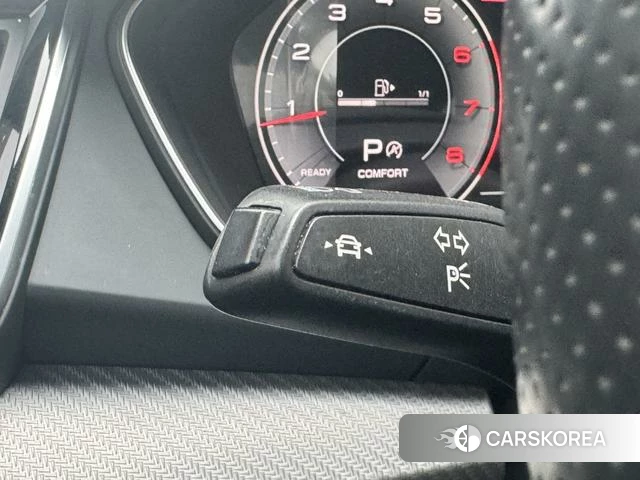 Audi Q5L Sportback id 4320698 из Китая 9