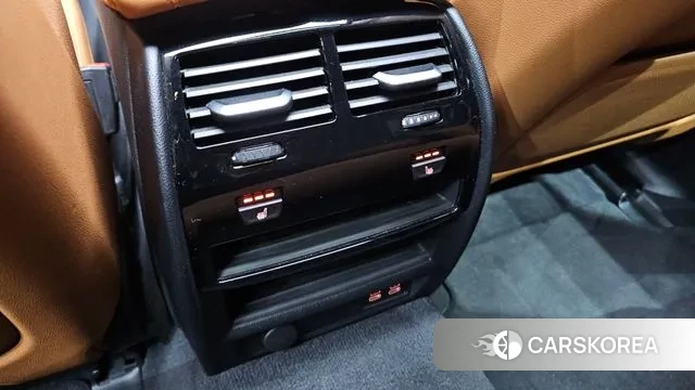 BMW 5 Series (G30) id 3576922 из Кореи 9