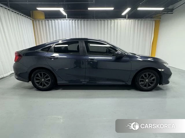 Honda Civic id 4273124 из Китая 9