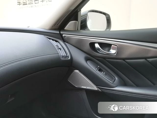 Infiniti Q50L id 4209174 из Китая 9