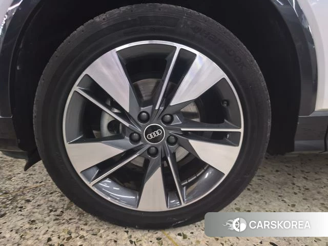 Audi Q2L id 4263300 из Китая 9