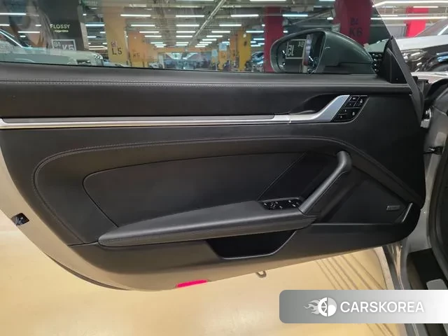 Porsche 911(992) id 3587965 из Кореи 9