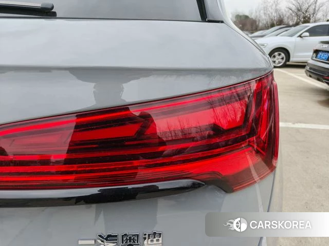 Audi Q5L id 4258265 из Китая 9
