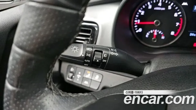 Kia Stonic id 2951858 из Кореи 9