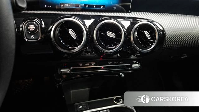 Mercedes-Benz A-Class W177 id 4294555 из Кореи 9