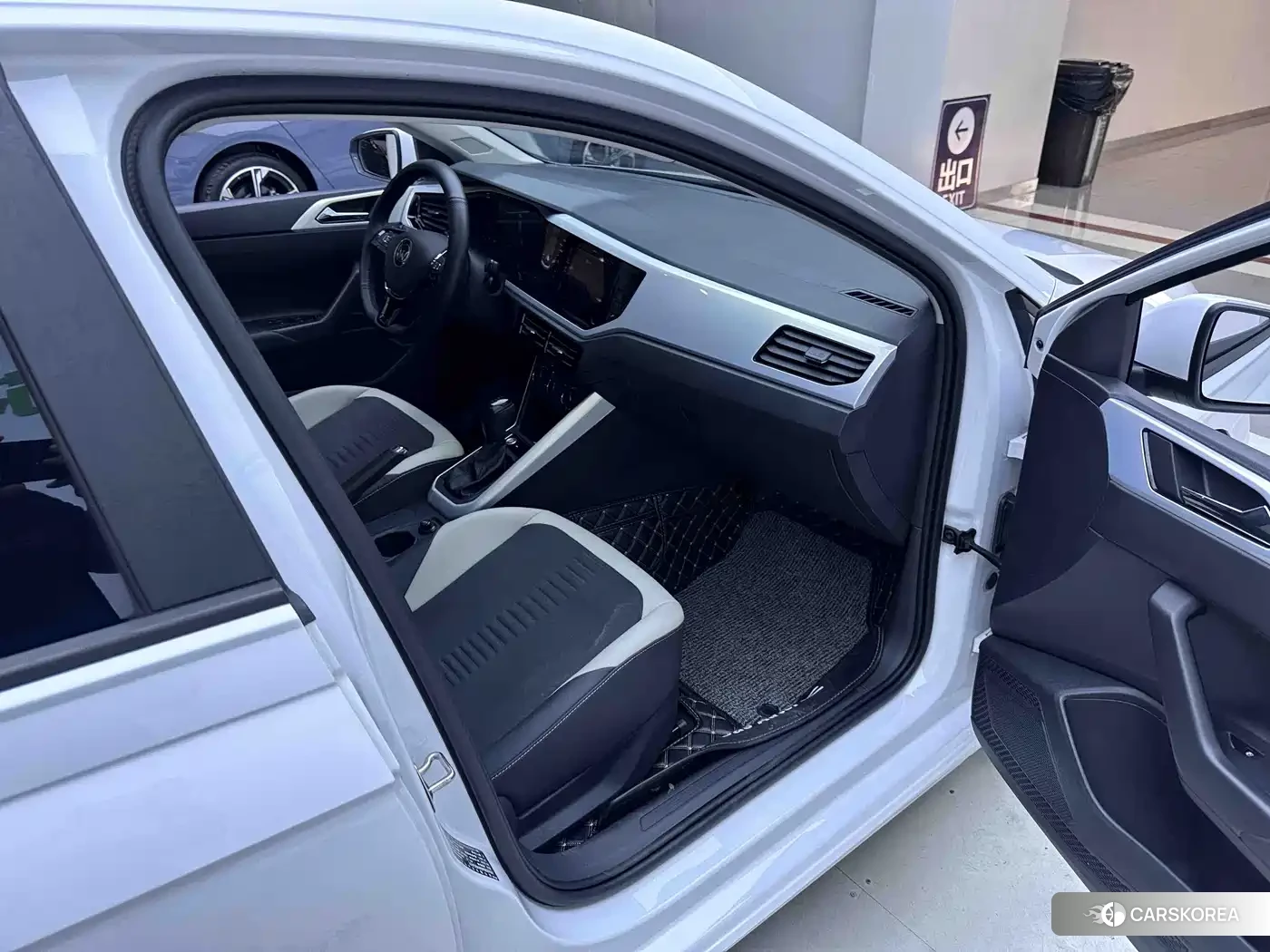 Volkswagen Polo id 4653743 из Китая 9