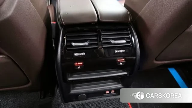 BMW 5 Series (G30) id 3493836 из Кореи 9