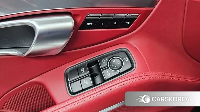 Porsche 718 Boxster id 3706628 из Кореи 9