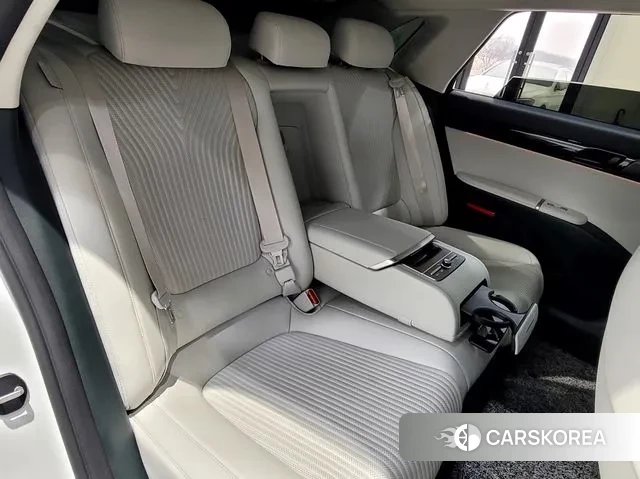 Hyundai Grandeur (GN7) id 3763865 из Кореи 9