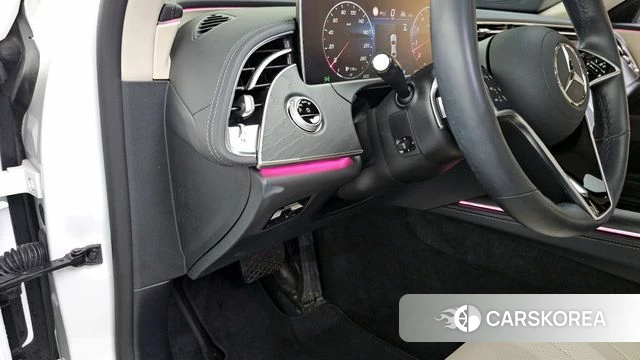 Mercedes-Benz E-Class W214 id 3909481 из Кореи 9