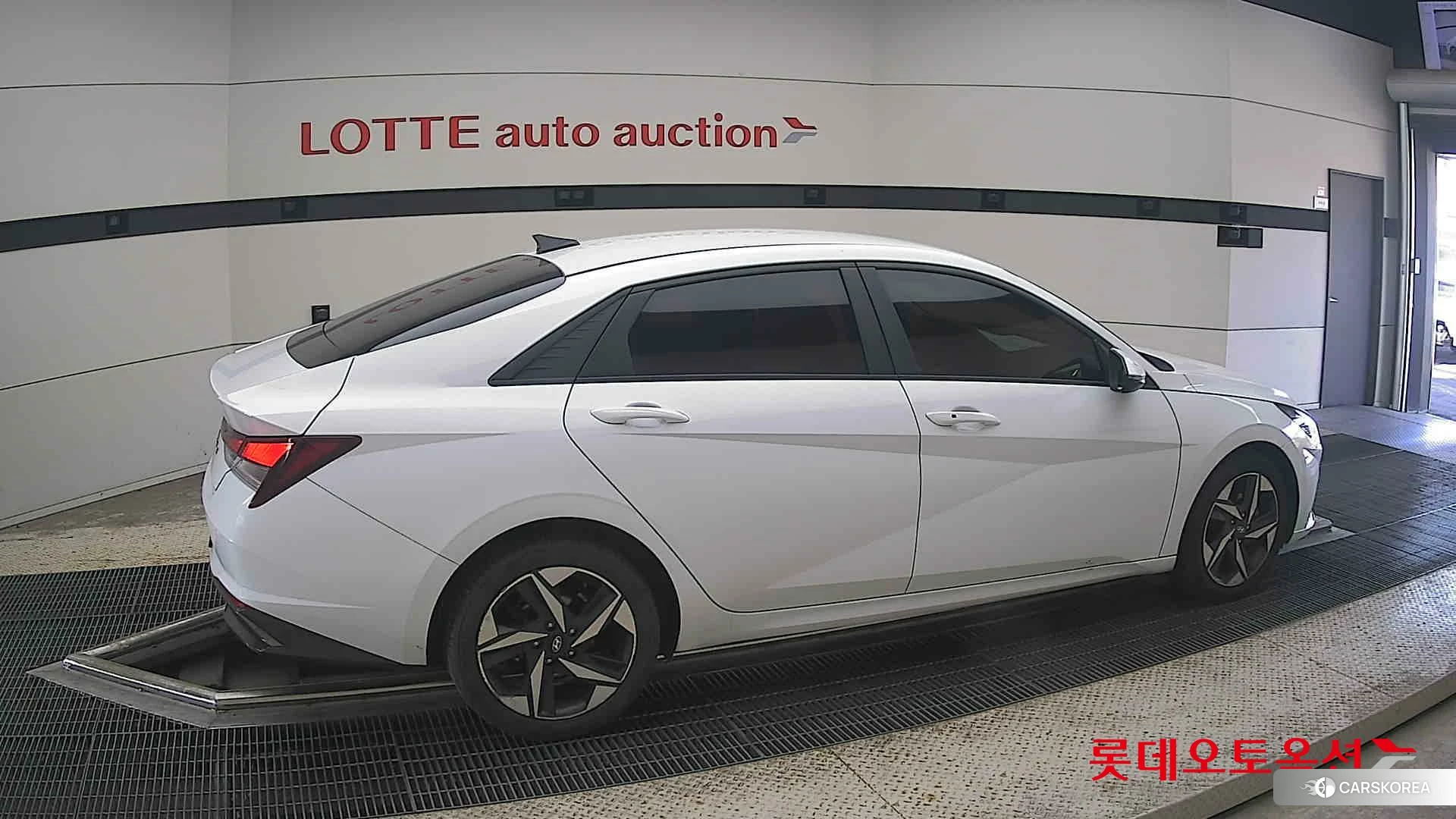 Hyundai Avante Hybrid id 4909169 из Кореи 9