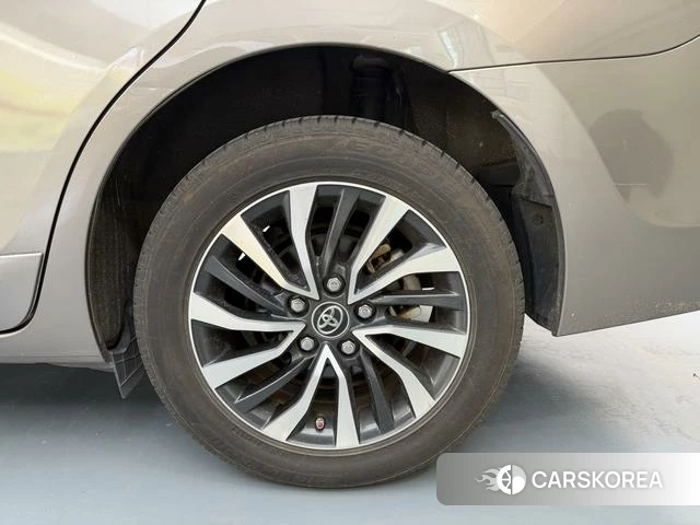 Toyota Corolla id 4210995 из Китая 9