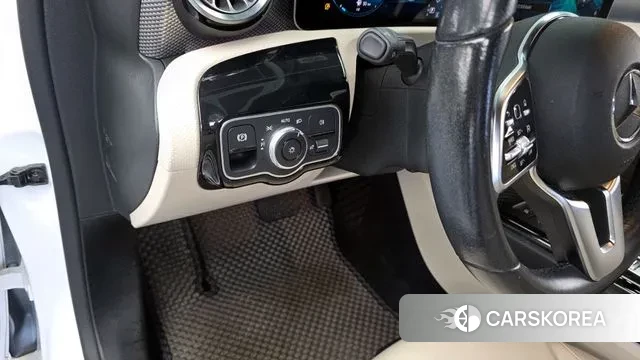 Mercedes-Benz A-Class W177 id 3356201 из Кореи 9