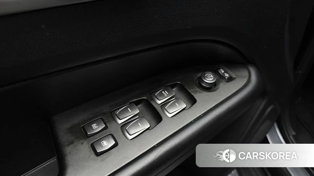 Ssangyong Rexton Sports id 3808054 из Кореи 9