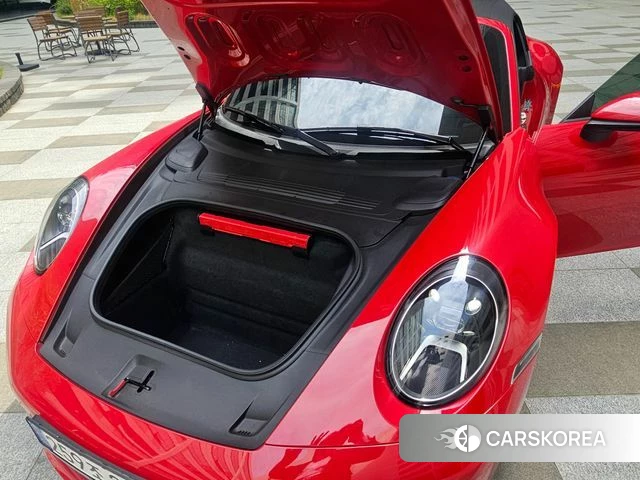 Porsche 911(992) id 4523866 из Кореи 9