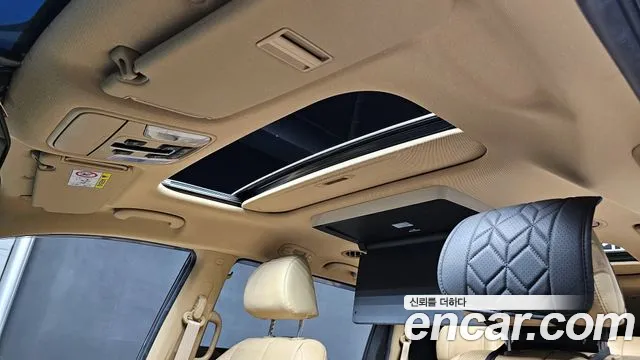 Kia The New Carnival id 2754445 из Кореи 9