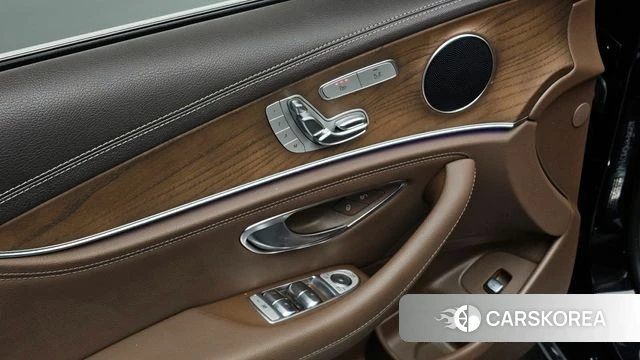 Mercedes-Benz E-Class W213 id 4637892 из Кореи 9